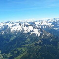 Flugwegposition um 12:03:35: Aufgenommen in der Nähe von Gemeinde Stuhlfelden, Stuhlfelden, Österreich in 3073 Meter